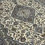 317 x 228cm Hand Knotted Persian Grey & Ivory Kashan Rug - Image 5