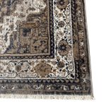 230 x 160cm Vintage Persian Design Rug - Image 3