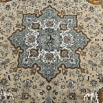 400 x 300cm Persian Tabriz Medallion Design Machine Made Beige\Cream Rug - Image 4