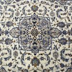300cm x 207cm Hand-Knotted Persian Cream Kashan Rug - Image 6