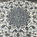 300 x 200cm Persian Kashan Elephant Feet Border Design Cream Rug - Image 6