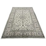 290 x 198cm Hand-Knotted Persian Cream Kashan Wool Rug - Image 3