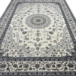 400×300 cm Elegant Ivory Nain-Style Persian Medallion Rug - Image 4