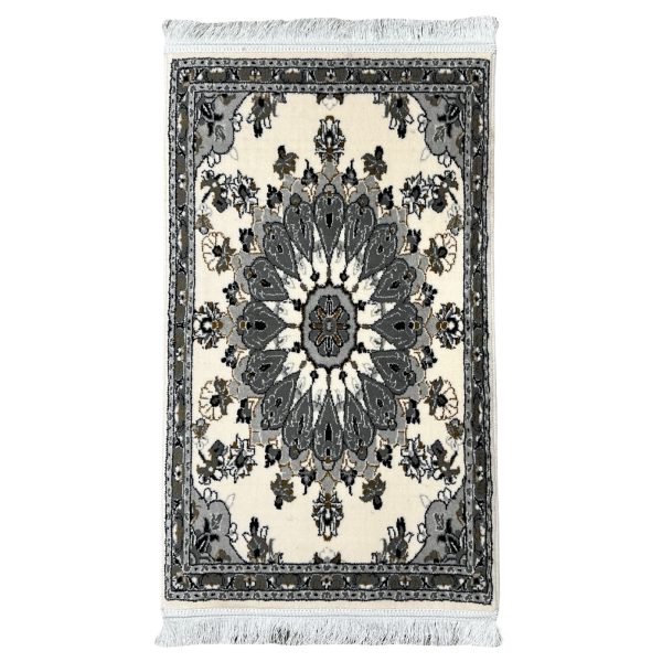 90 x 60 cm Persian Style Floral Medallion Accent Rug – Ivory & Grey
