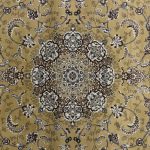 290 x 200cm Persian Isfahan Medallion Warm Gold & Cream Rug - Image 4